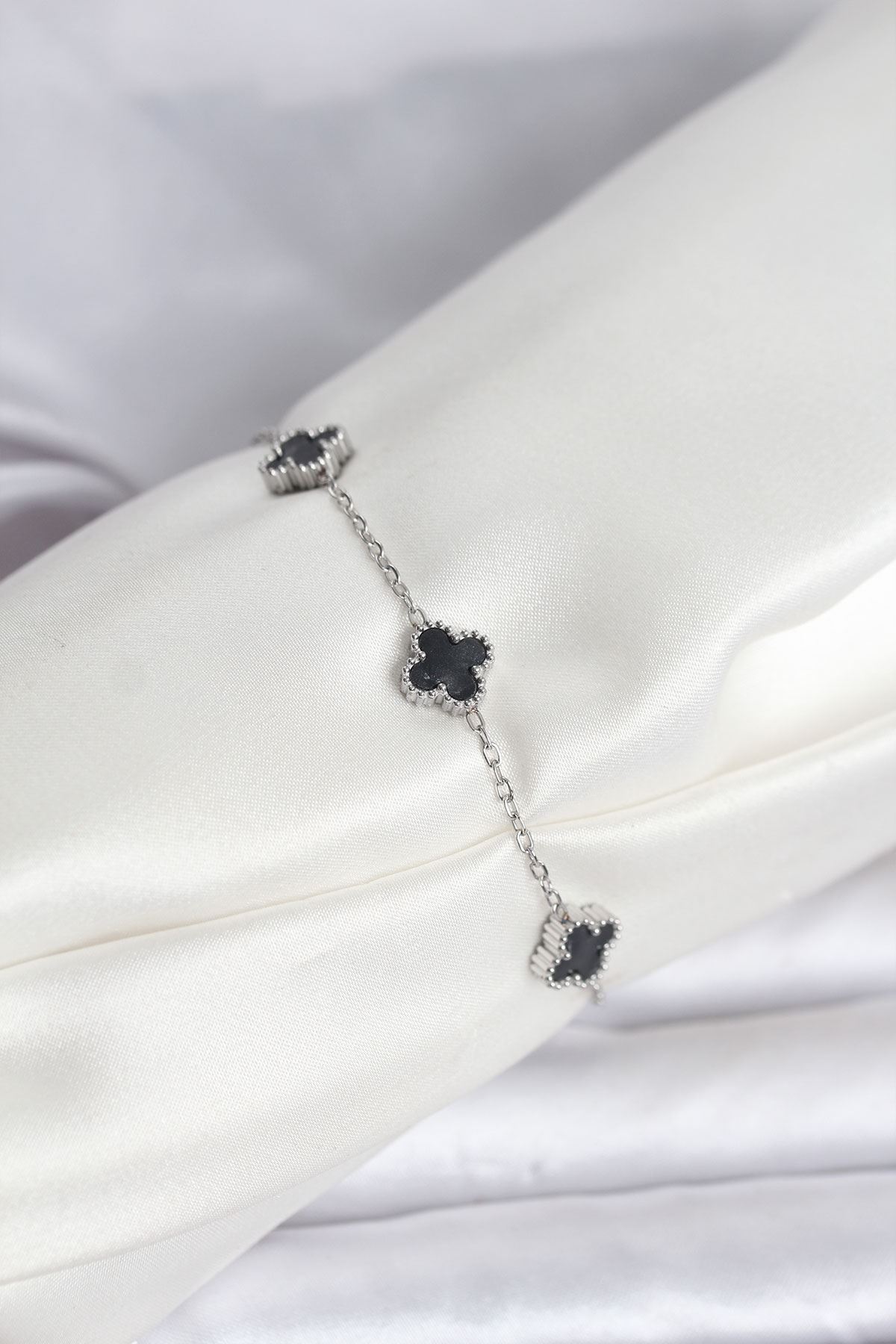 YRTCL 316L Çelik Gümüş Renk Siyah Baby Boy Yonca Bileklik