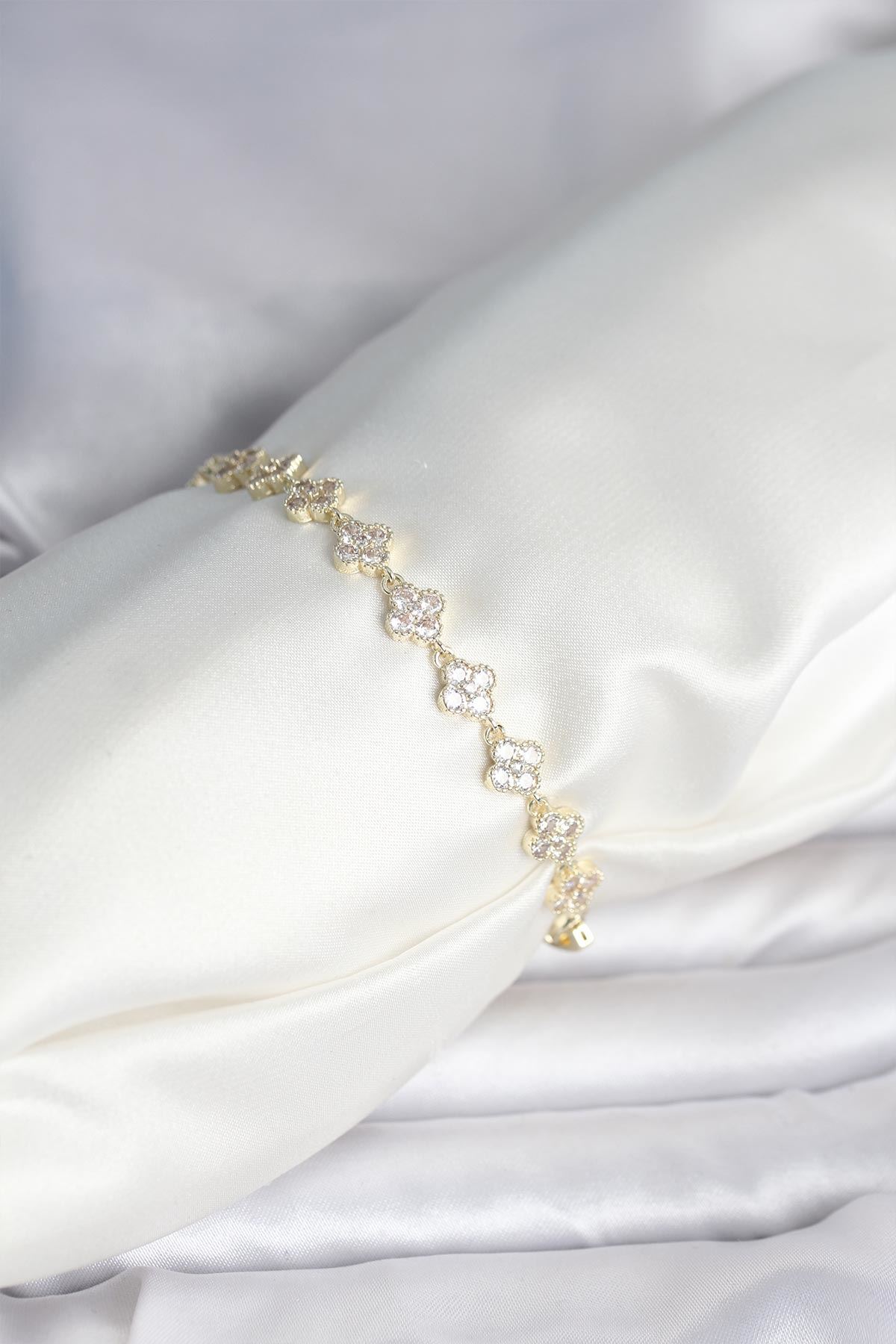 YRTCL Zirkon Taşlı Pirinç Yonca Model Bileklik