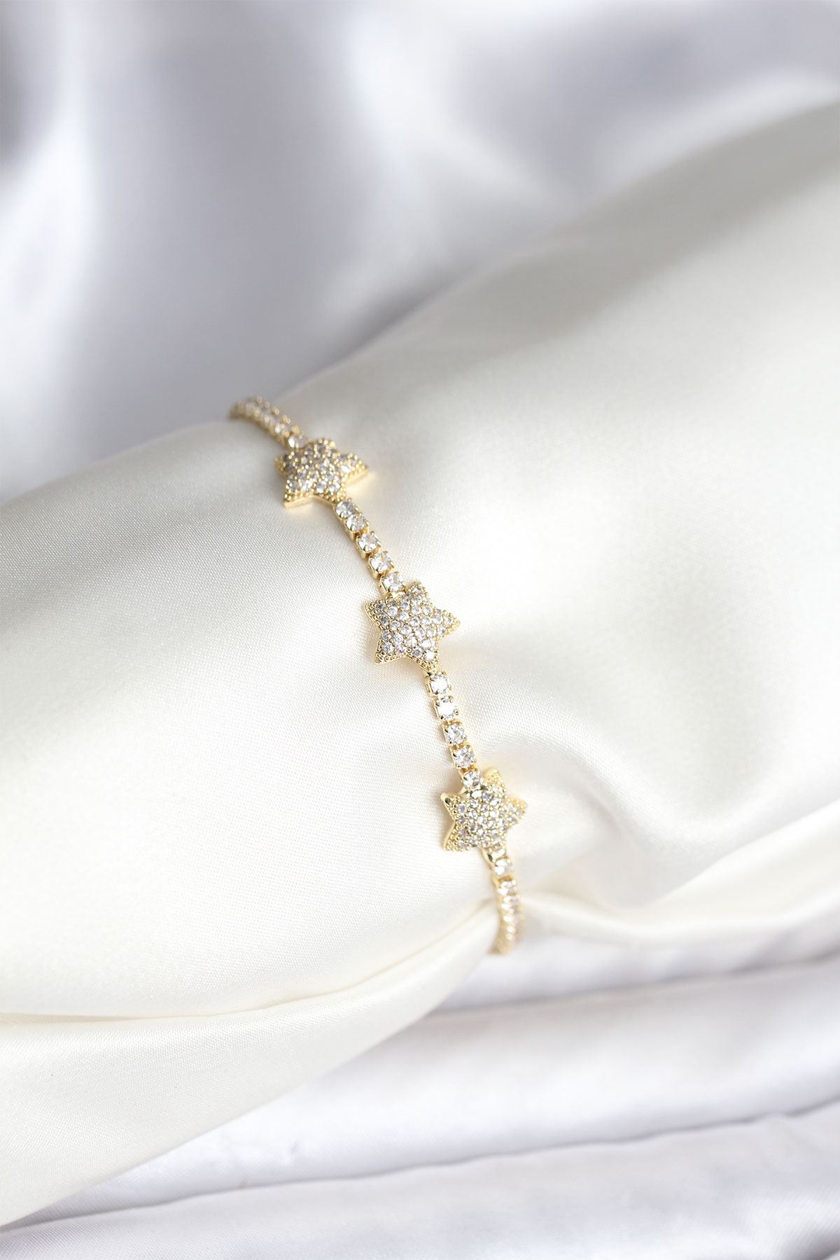 YRTCL Yıldız Model Zirkon Taşlı Gold Renk Pirinç Su Yolu Kadın Bileklik