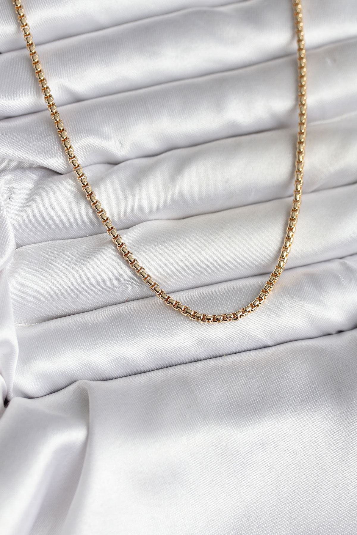 YRTCL 14K Gold Renk Kaplama Zincir Model CM Kadın Kolye