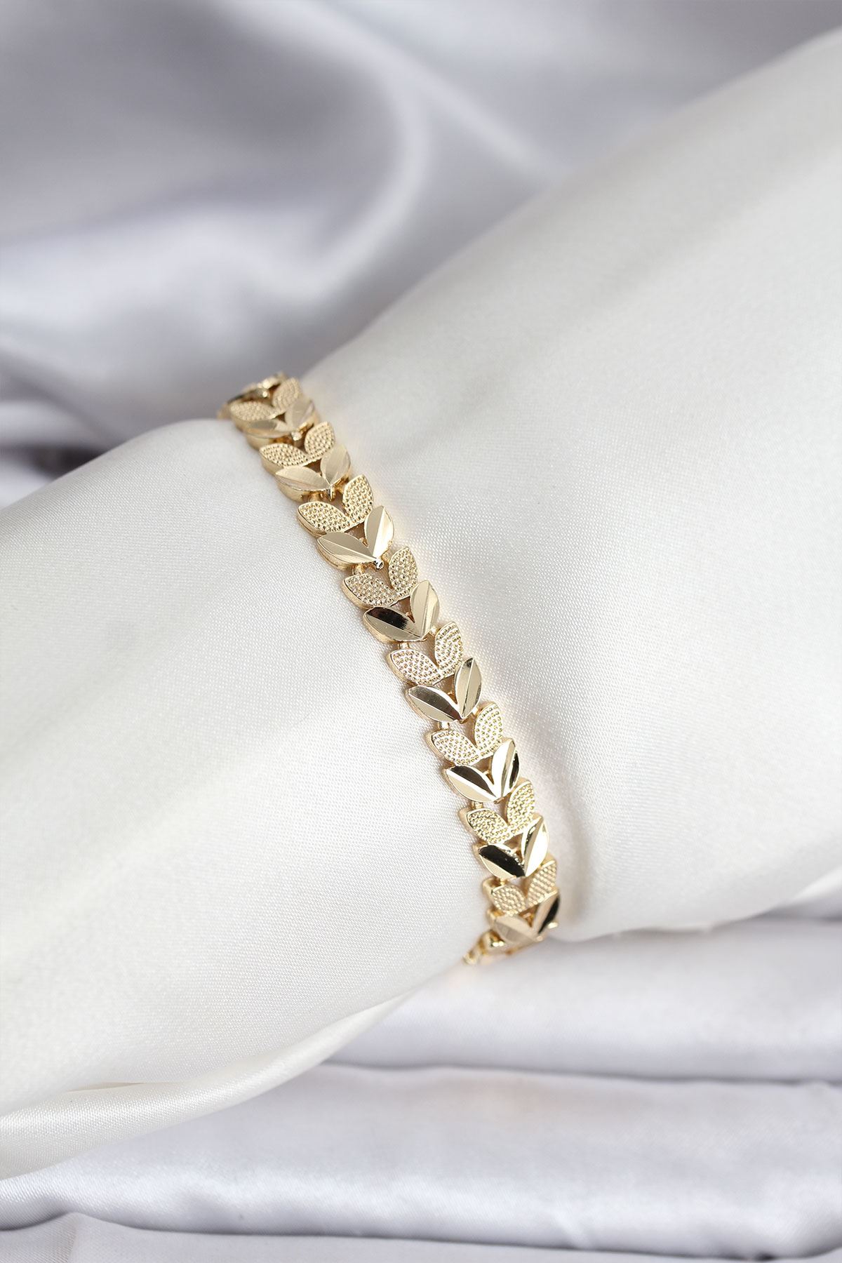 YRTCL 14K Gold Renk Kaplama Başak Model CM Kadın Bileklik