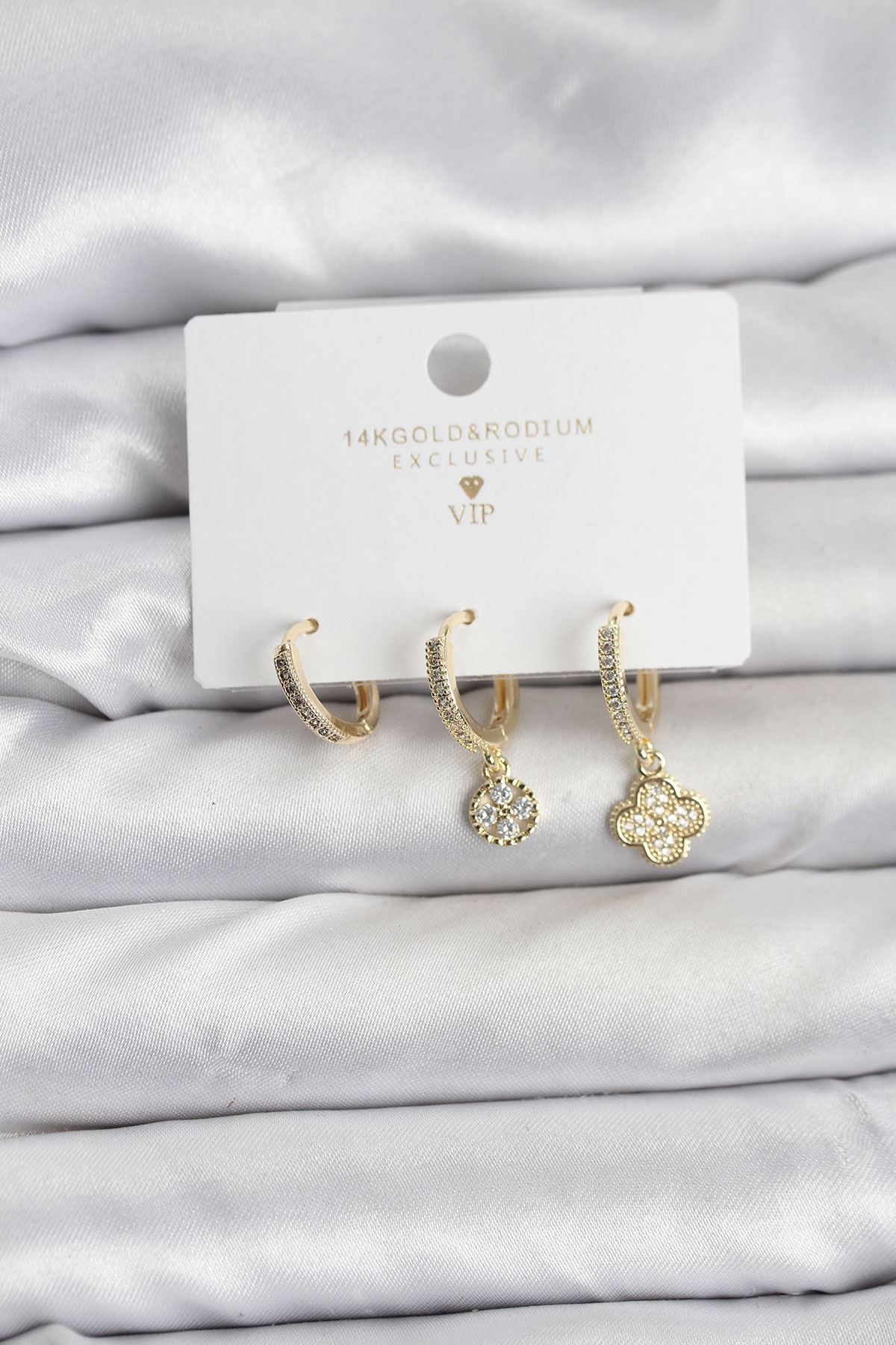 YRTCL Pirinç Gold Renk Yonca Model 3'lü Kadın Küpe Seti