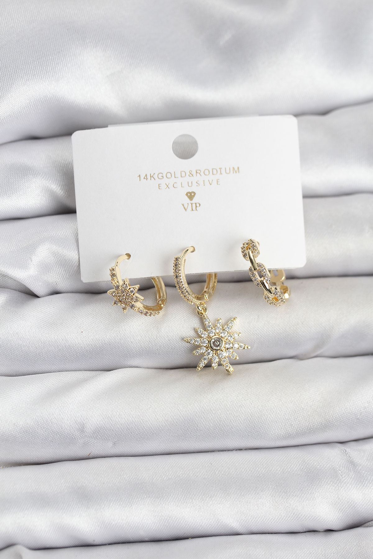 YRTCL Pirinç Gold Renk Kutup Yıldızı Model 3'lü Kadın Küpe Seti