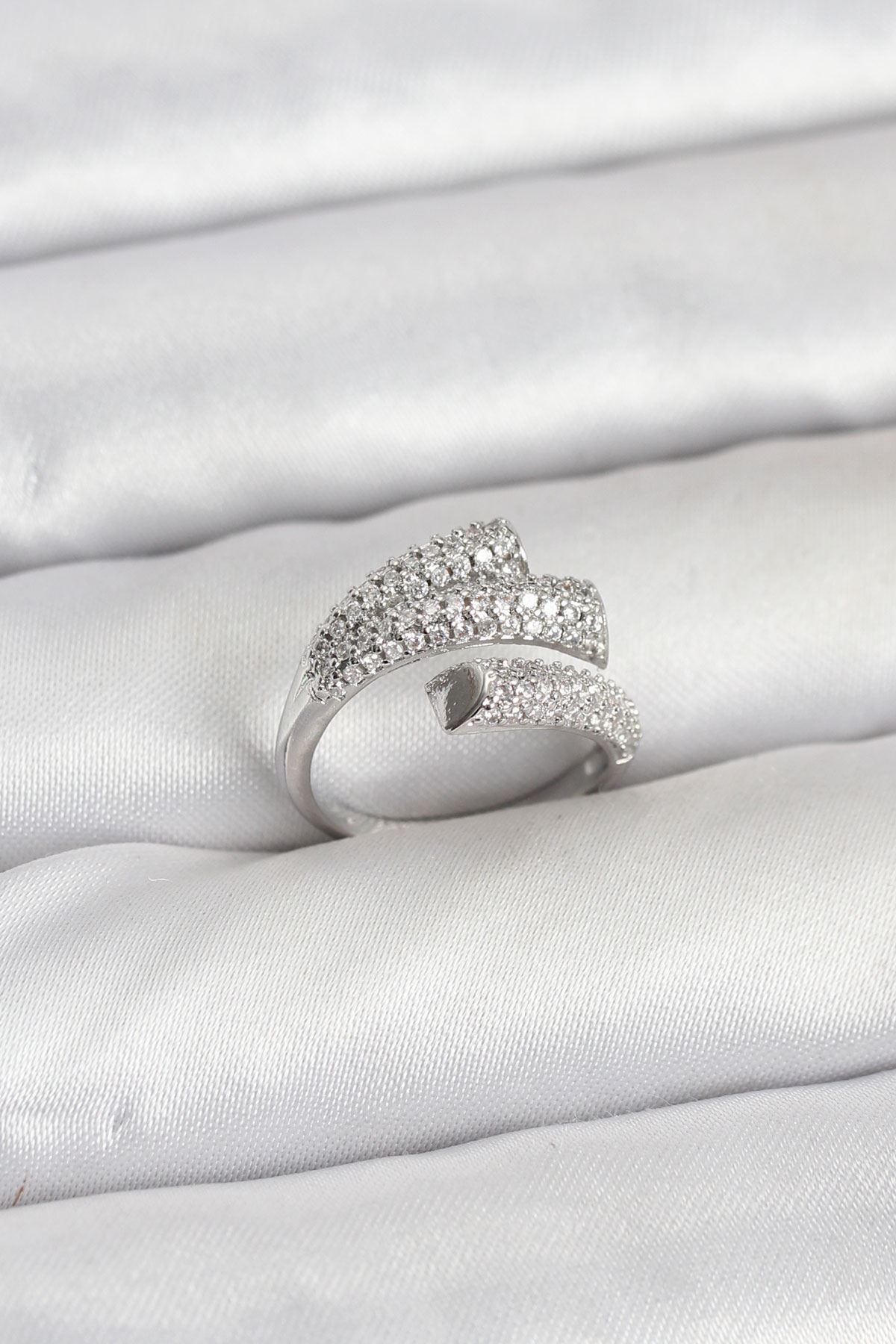 YRTCL Gümüş Renk Zirkon Taşlı Pirinç Kadın Yüzük