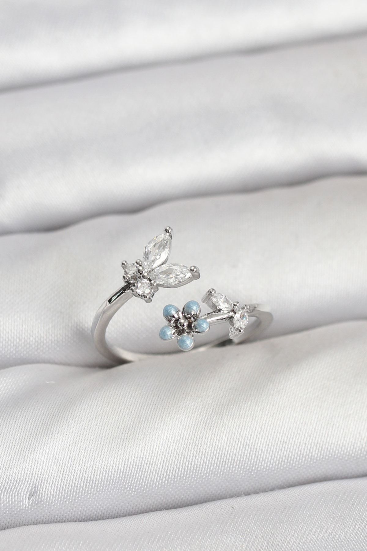 YRTCL Pirinç Gümüş Renk Kelebek Model Kadın Yüzük