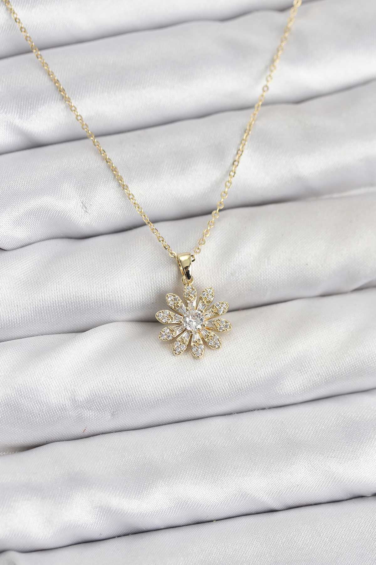 YRTCL Pirinç Gold Renk Çiçek Model Kadın Kolye