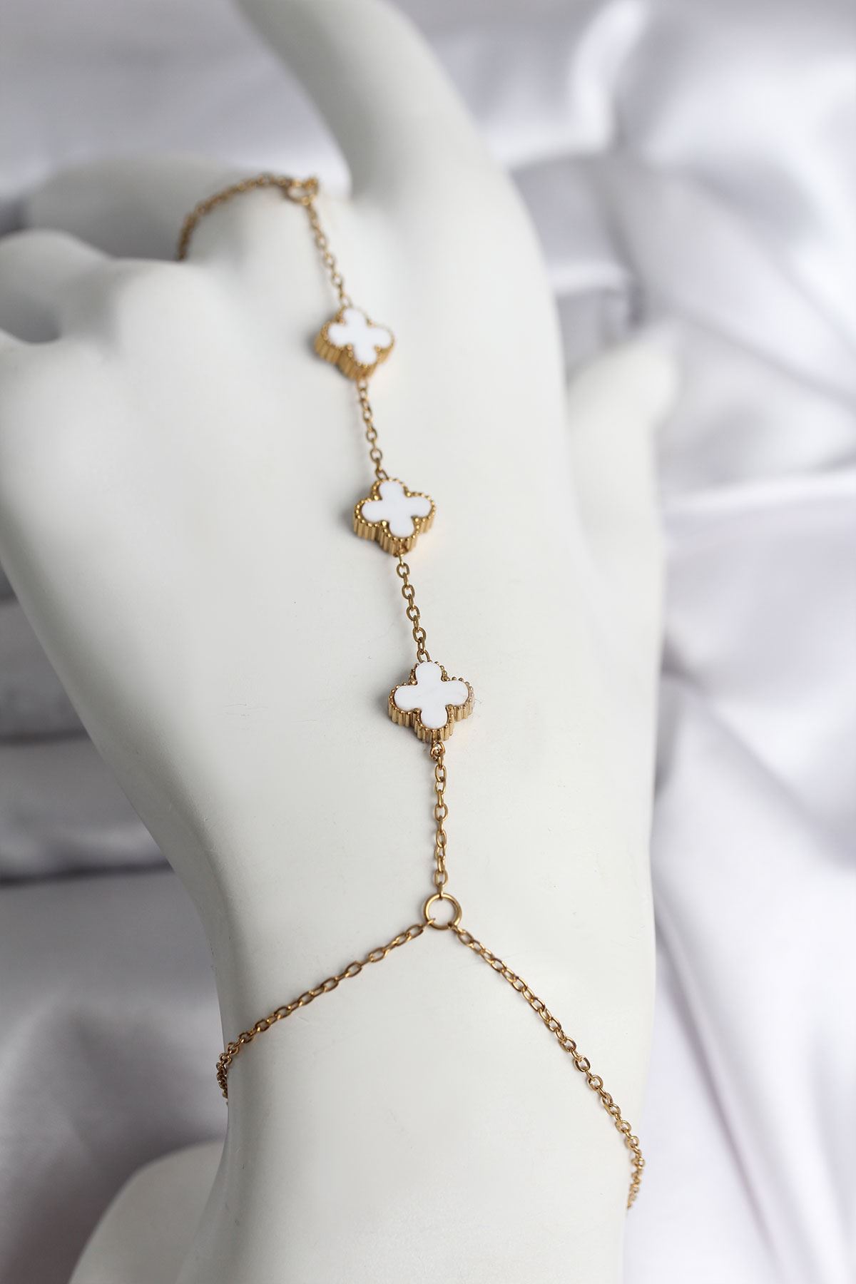 YRTCL 316L Çelik Gold Renk Beyaz Yonca Model Kadın Şahmeran