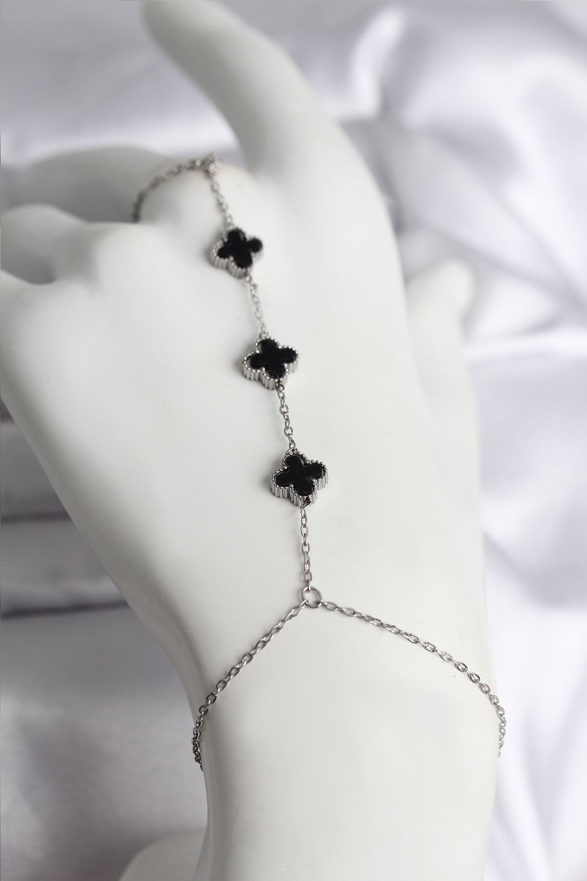 YRTCL 316L Çelik Gümüş Renk Siyah Yonca Model Kadın Şahmeran