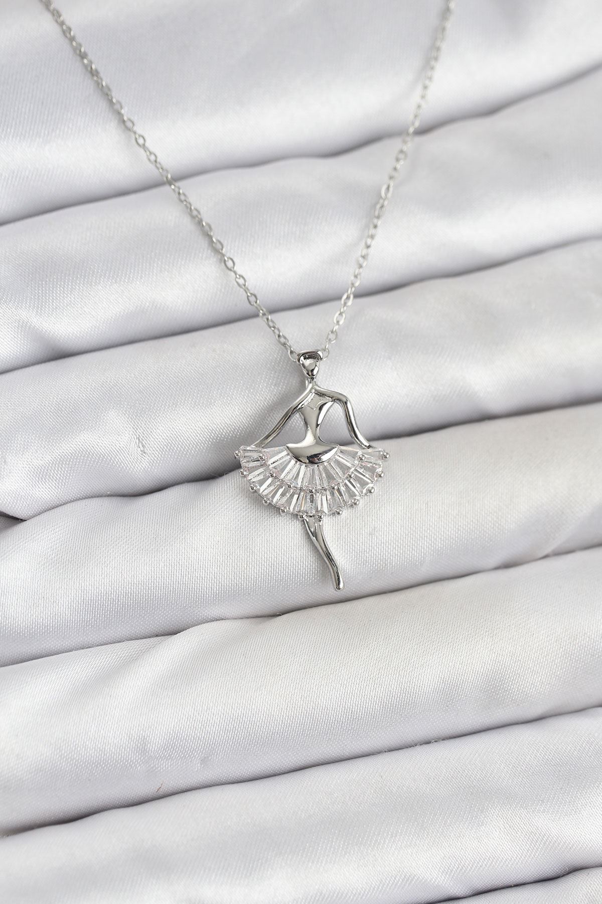 YRTCL 316L Çelik Gümüş Renk Balerin Model Kadın Kolye