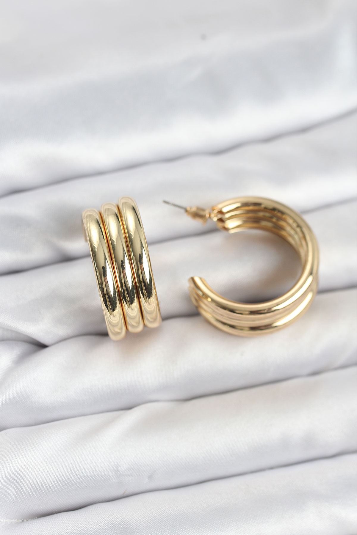 YRTCL 3'lü Görünüm 316L Çelik Gold Renk Kadın Küpe