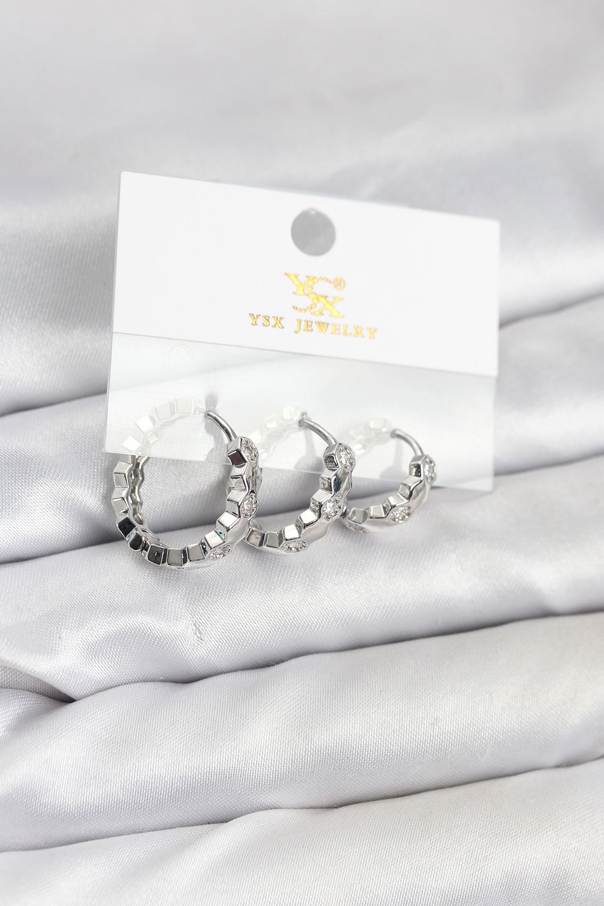 YRTCL Pirinç Gümüş Renk Zirkon Taşlı Petek Halka Model YSX Trio Küpe Seti