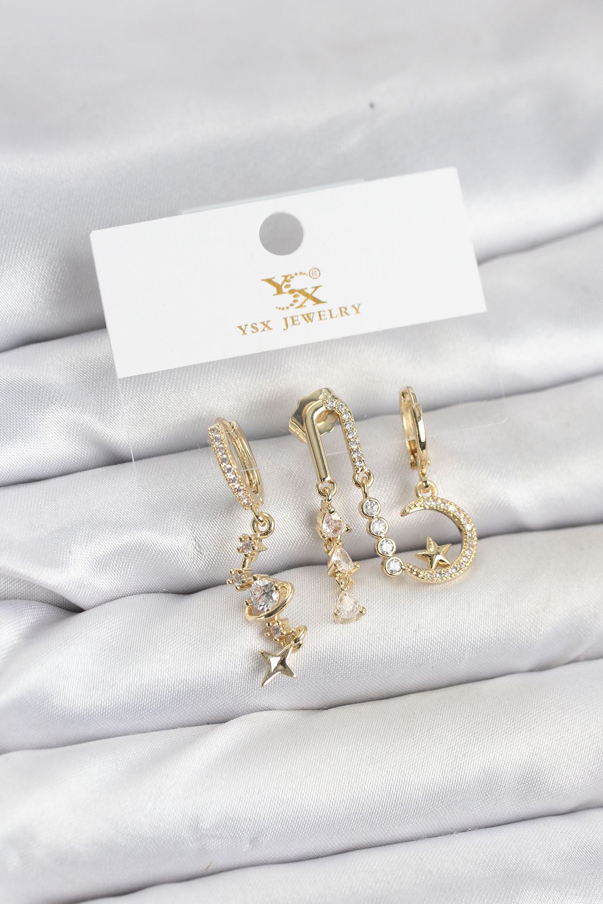 YRTCL Pirinç Gold Renk Zirkon Taşlı Uzay Model YSX Trio Küpe Seti