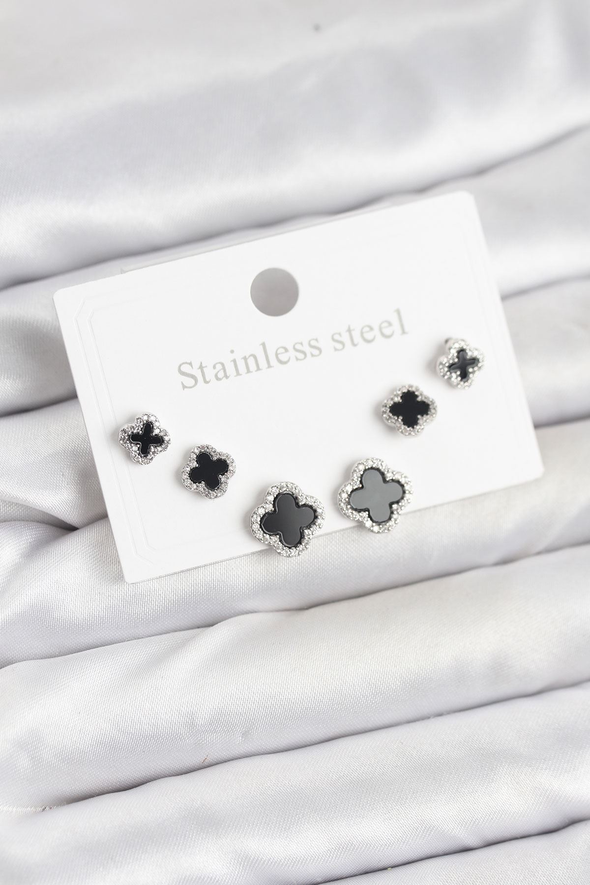 YRTCL 316L Çelik Gümüş Renk Zirkon Taşlı Yonca Model Kadın Küpe Seti