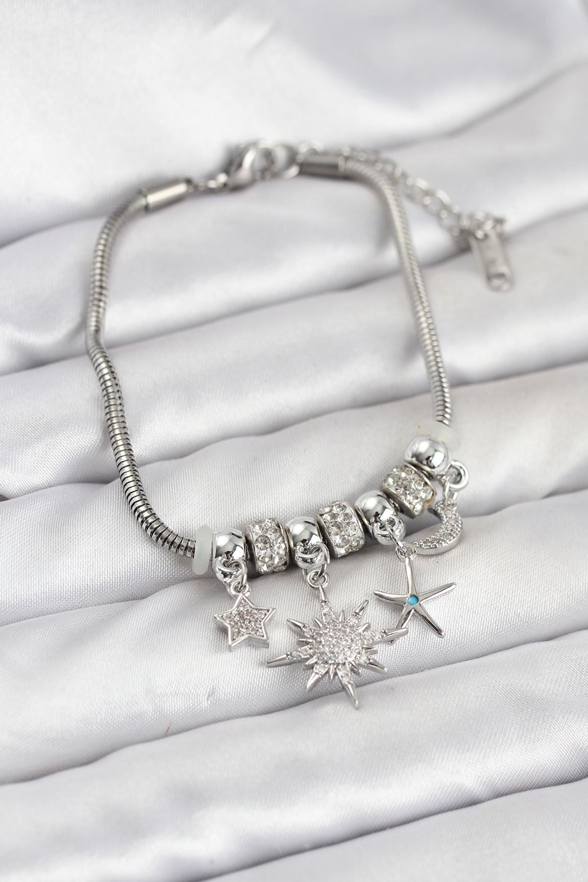 YRTCL Pirinç Gümüş Renk Güneş Tema Charmlı Kadın Bileklik