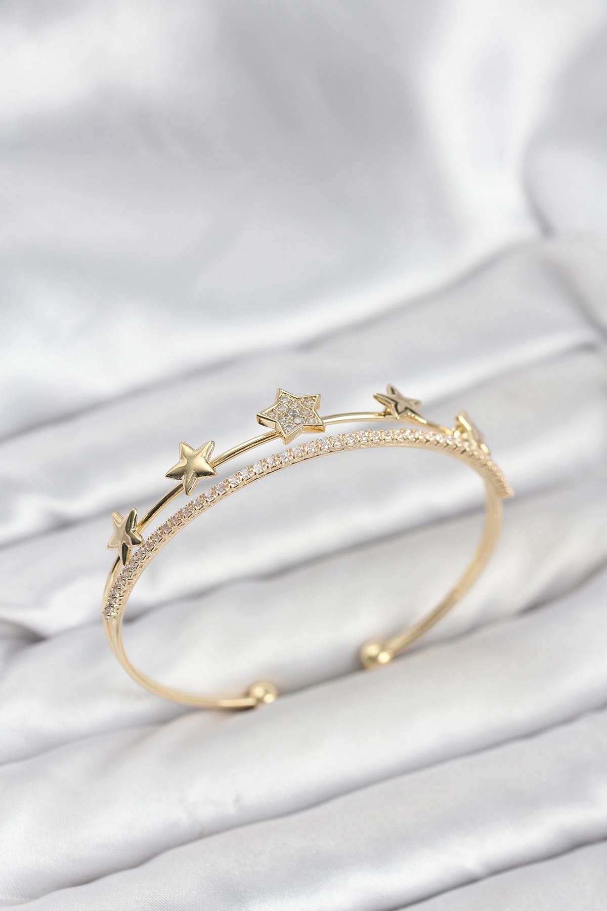 YRTCL Yıldız Model Gold Renk Pirinç Kadın Bileklik