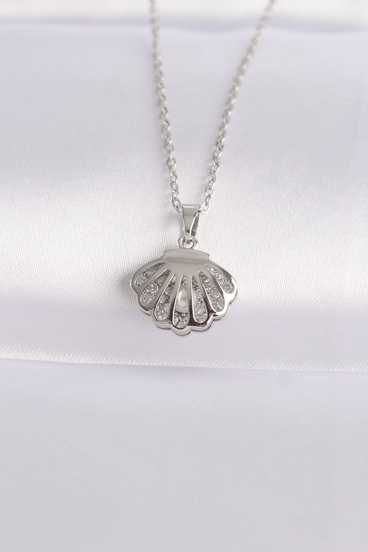 YRTCL 316L Çelik Zincir Gümüş Renk Zirkon Taşlı İnci Detay İstiridye Kolye