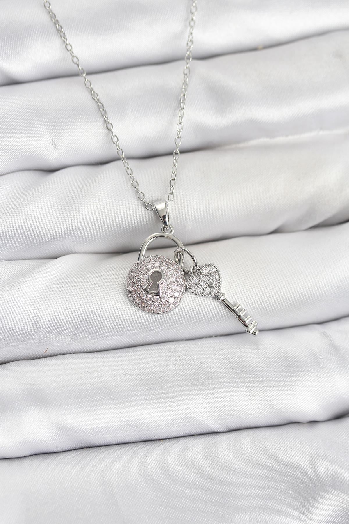 YRTCL 316L Çelik Zincir Gümüş Renk Kilit Anahtar Model Zirkon Taşlı Kadın Kolye