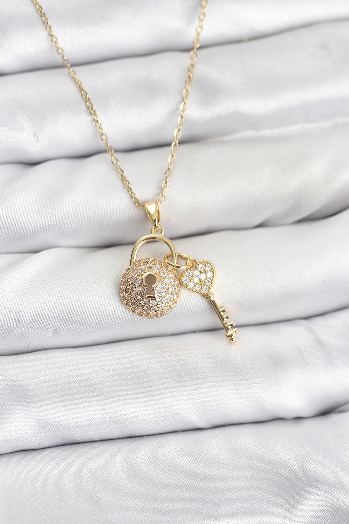 YRTCL 316L Çelik Zincir Gold Renk Kilit Anahtar Model Zirkon Taşlı Kadın Kolye
