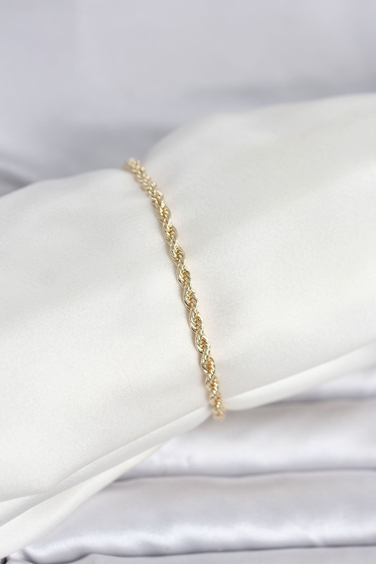 YRTCL CM 14K Gold Renk Burgu Model Kadın Bileklik