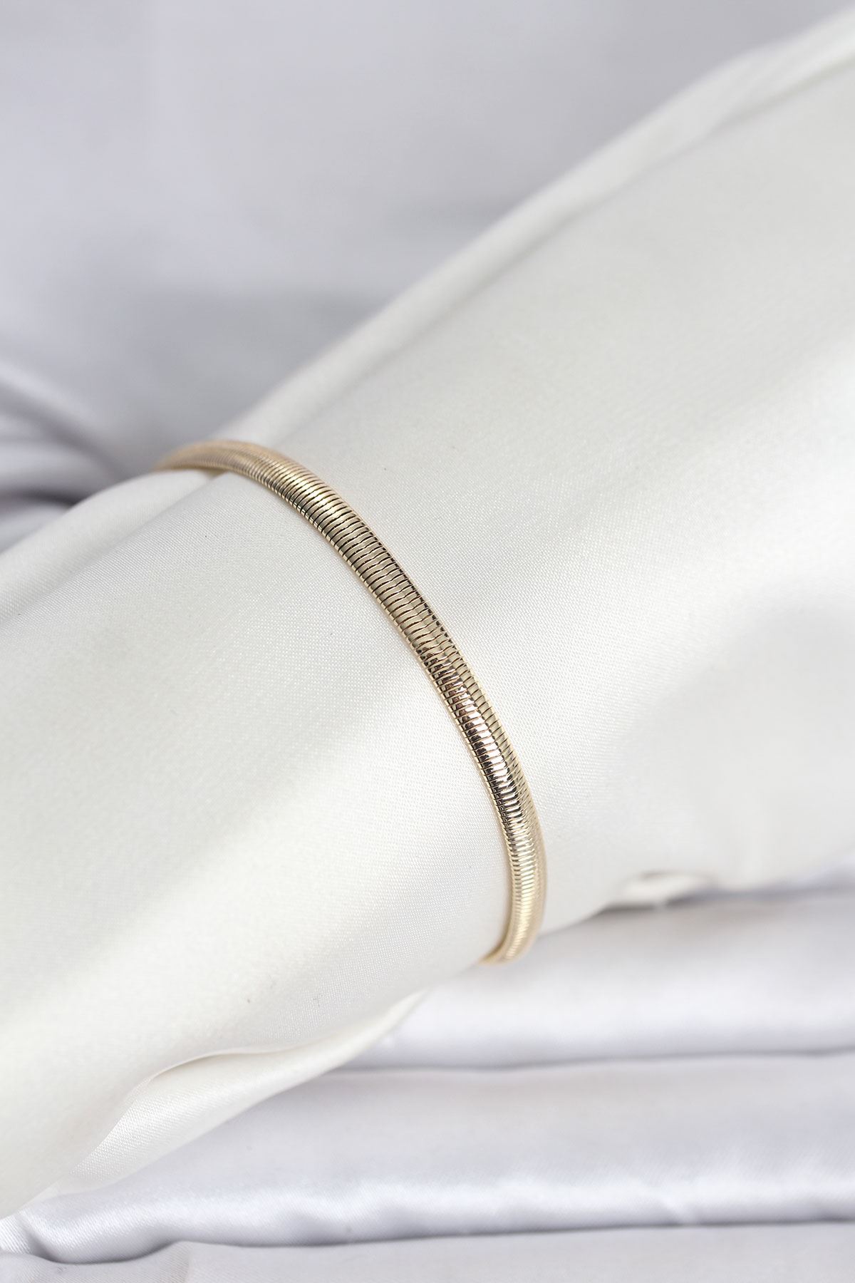 YRTCL CM 14K Gold Renk Yassı Yılan Zincir Model Kadın Bileklik