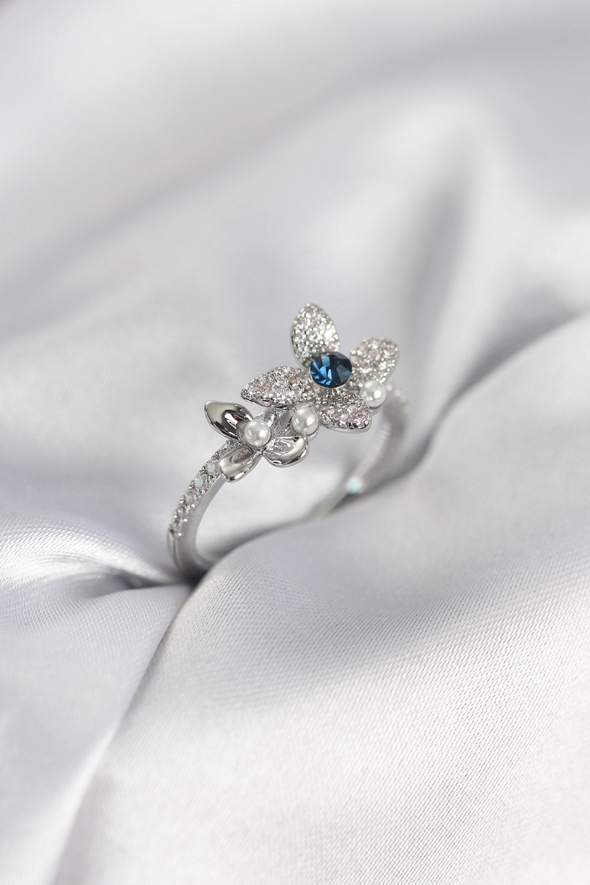 YRTCL Gümüş Renk Çiçek Model Zirkon Taşlı Kadın Yüzük