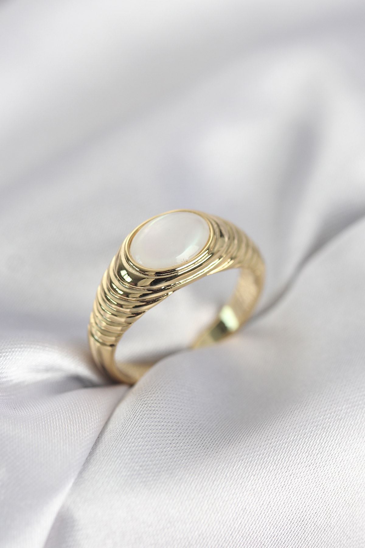 YRTCL Gold Renk Vintage Model Kadın Yüzük