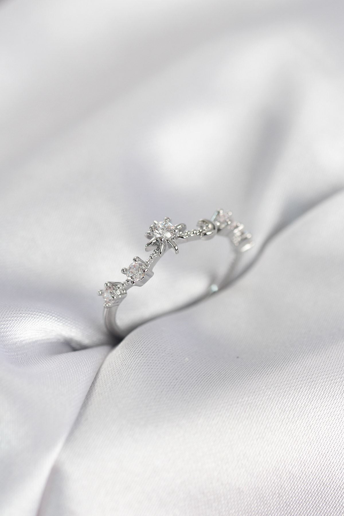 YRTCL Gümüş Renk Gece Temalı Zirkon Taşlı Kadın Yüzük