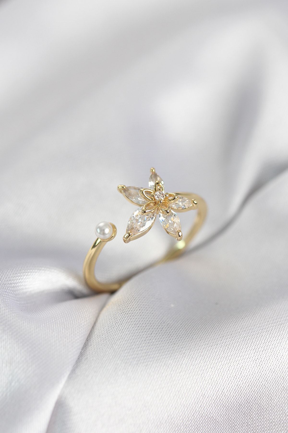 YRTCL Lotus Model Zirkon Taşlı Gold Renk Kadın Yüzük