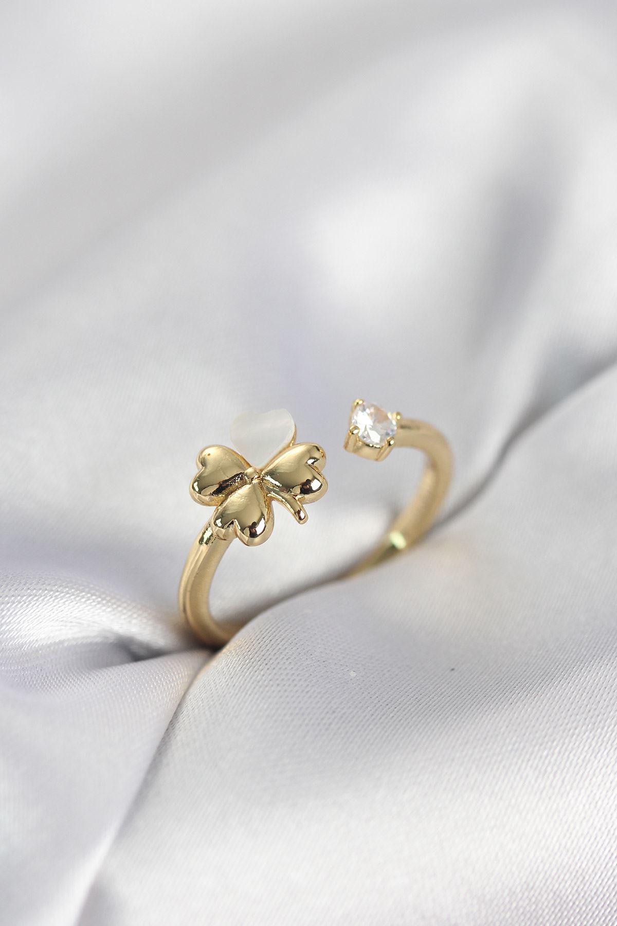 YRTCL Gold Renk Yonca Model Sedefli Kadın Yüzük