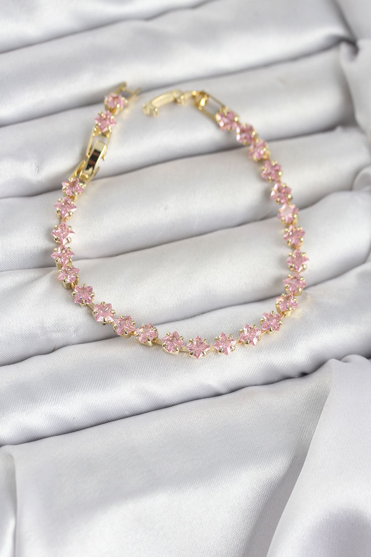 YRTCL Pembe Kare Zirkon Taşlı Gold Renk Pirinç Su Yolu Kadın Bileklik