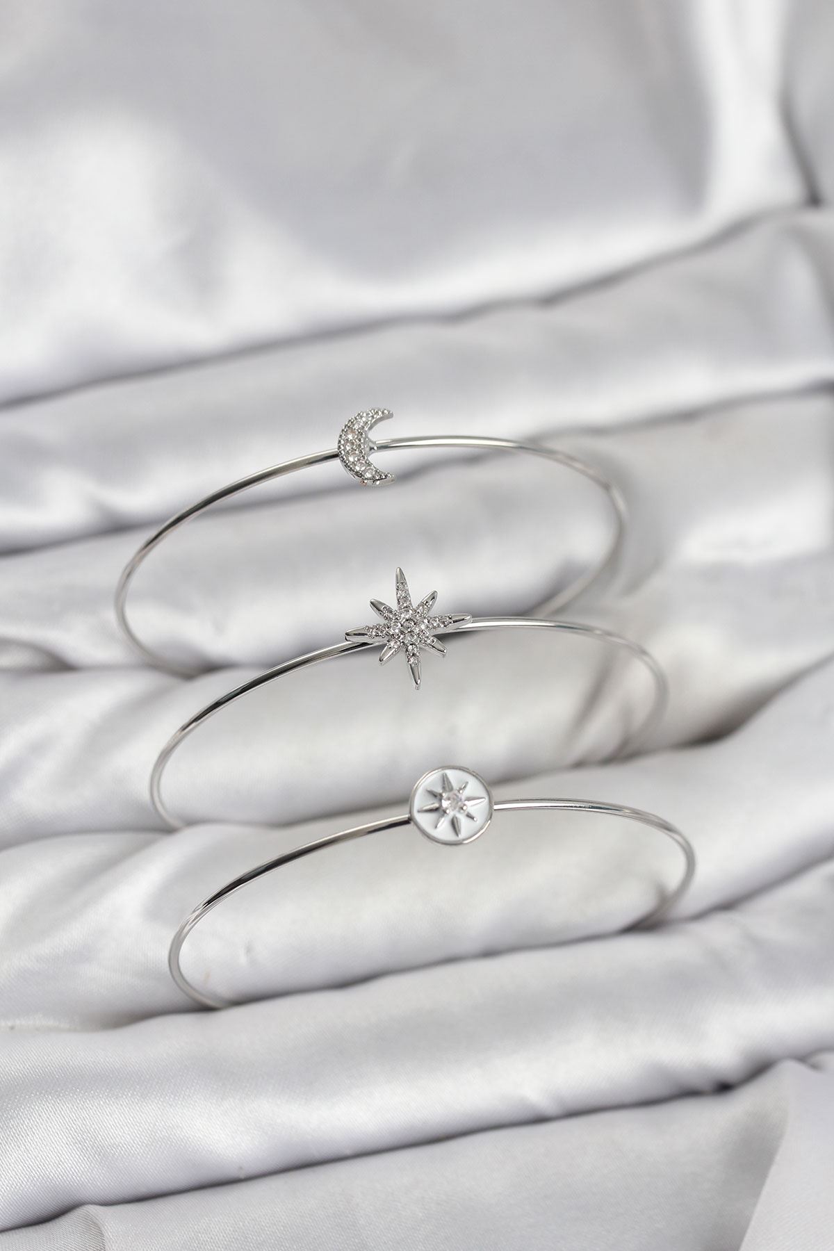 YRTCL Gümüş Renk Zirkon Taşlı Kutup Yıldızı Model 3'lü Kadın Bileklik Kombini