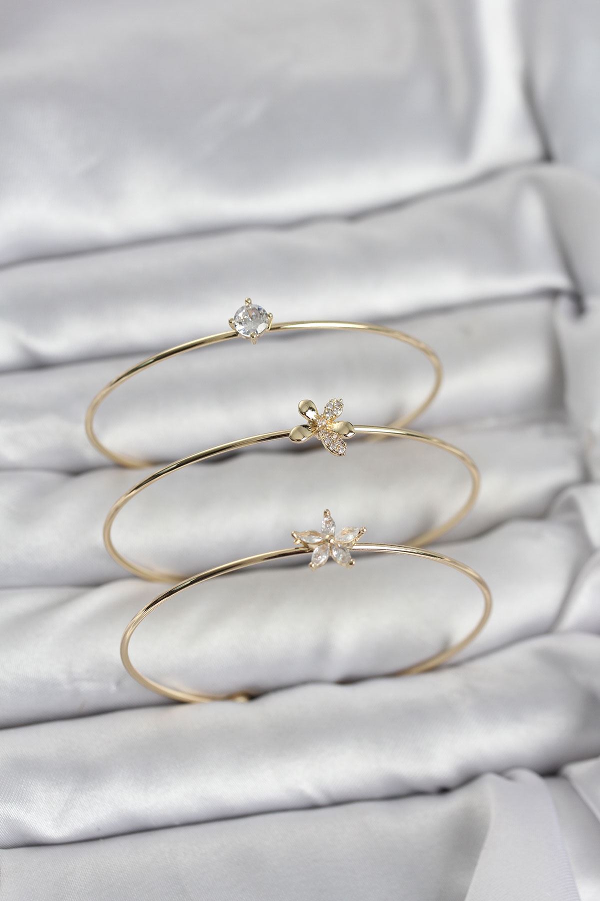 YRTCL Gold Renk Zirkon Taşlı Pirinç 3'lü Kadın Bileklik Kombini