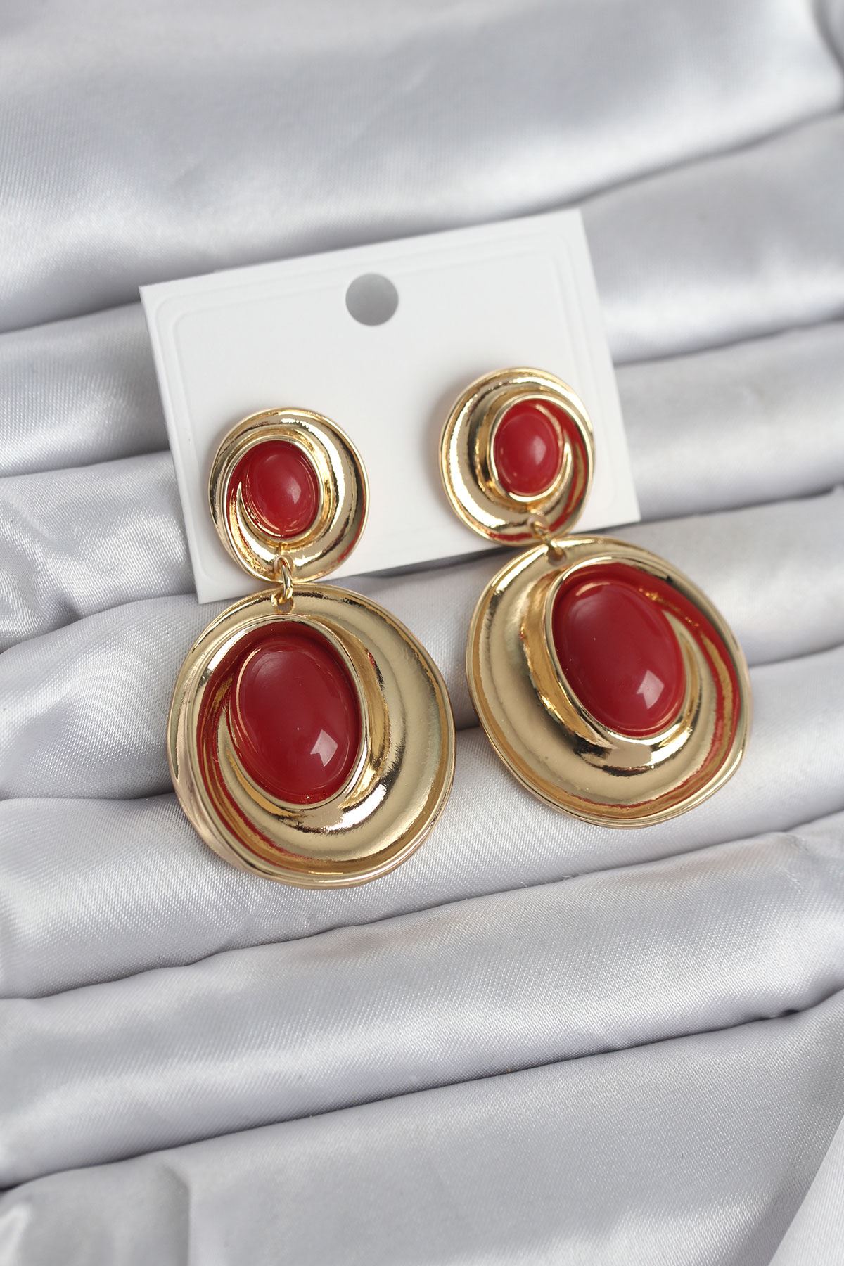 YRTCL Kırmızı Sallantılı Damla Model Gold Renk Vintage Kadın Küpe