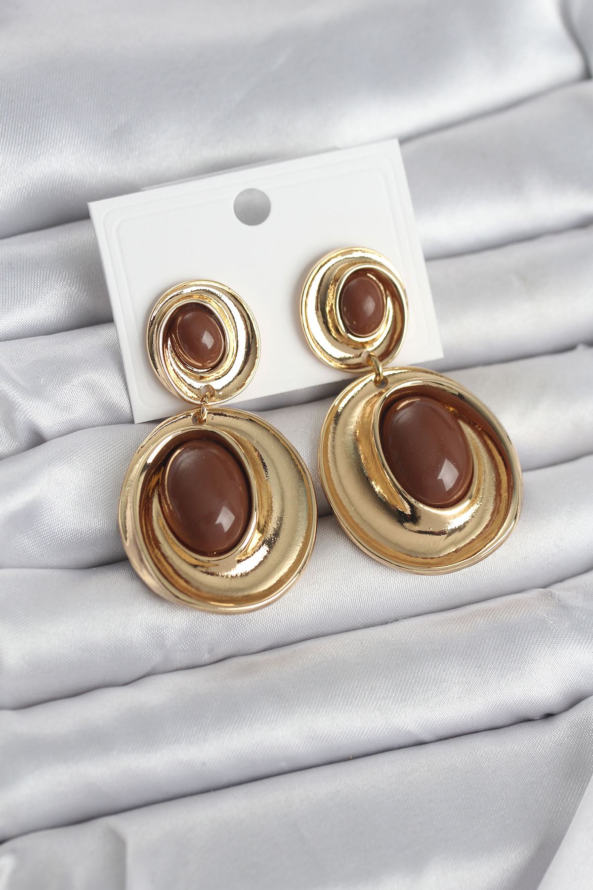 YRTCL Kahverengi Sallantılı Damla Model Gold Renk Vintage Kadın Küpe