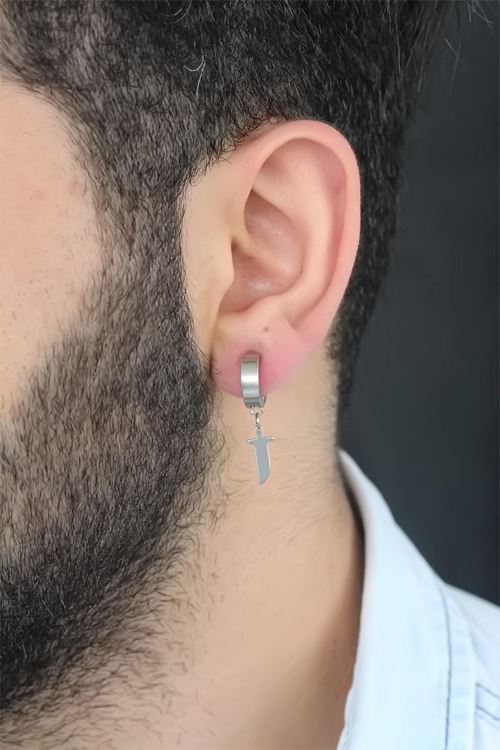 YRTCL Silver Renk Kaplama Kılıç Figürlü Çelik Kıstırmalı Erkek Küpe