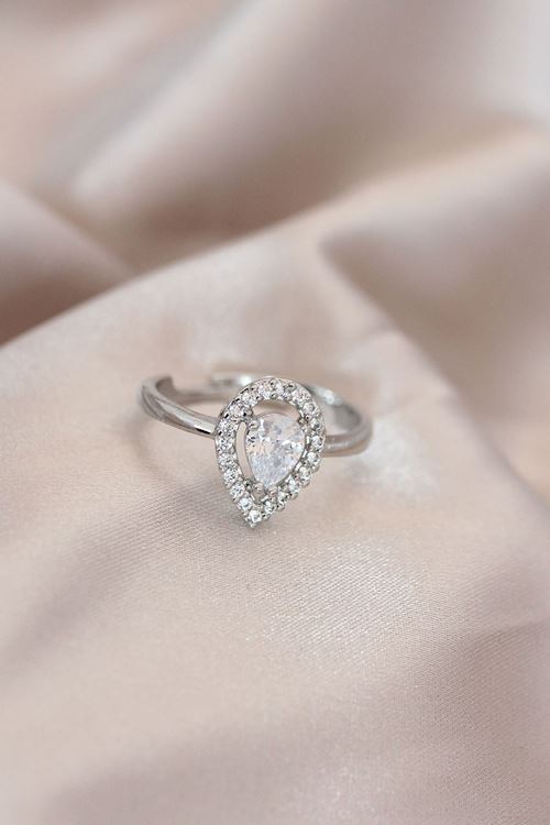 YRTCL Ayarlamalı Silver Renk Metal Zirkon ve Kristal Taşlı Damla Model Yüzük