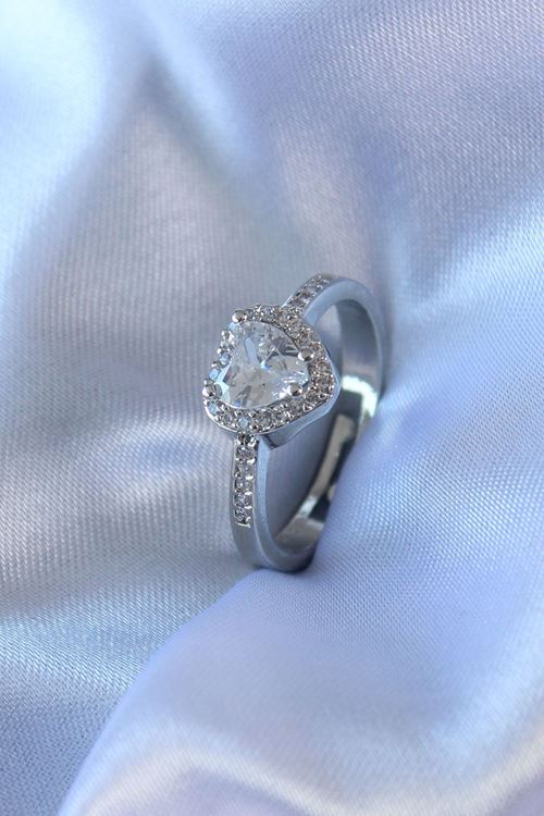 YRTCL Gümüş Renk Kalp Zirkon Taşlı Charm Model Pirinç Kadın Yüzük