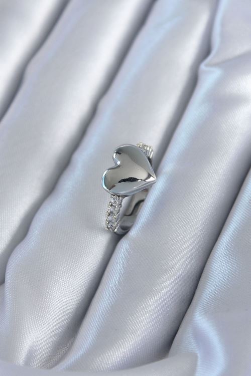 YRTCL Gümüş Renk Pirinç Zirkon Taşlı Kalp Model Kadın Yüzük