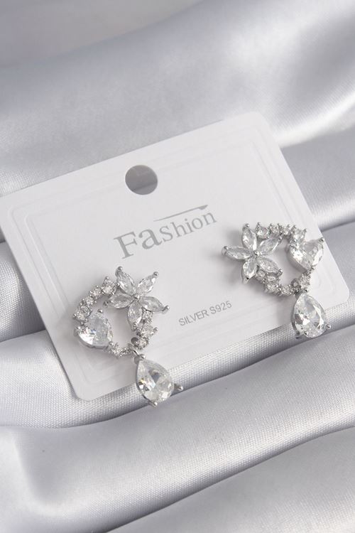 YRTCL Pirinç Gümüş Renk Zirkon Taşlı Çiçek Model Sallantı Detay Kadın Küpe