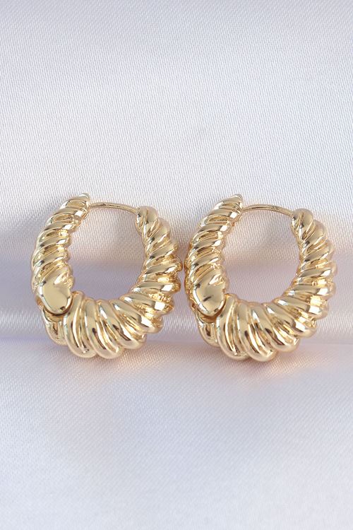 YRTCL Pirinç Gold Renk Tırtık Detay Bombeli Halka Küpe