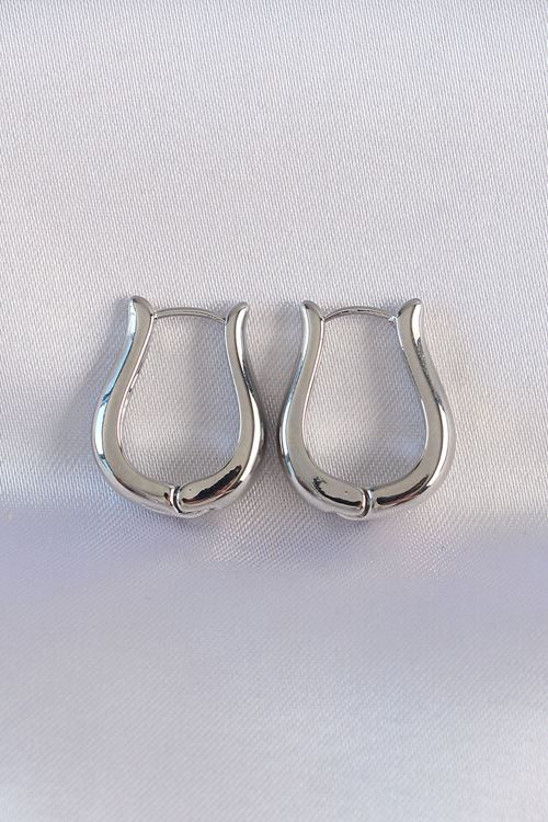 YRTCL Pirinç Gümüş Renk İçi Boş Gül Küpe