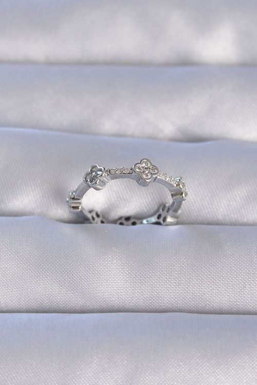 YRTCL Pirinç Gümüş Renk Zirkon Taşlı Yonca Model Ayarlanabilir Yüzük