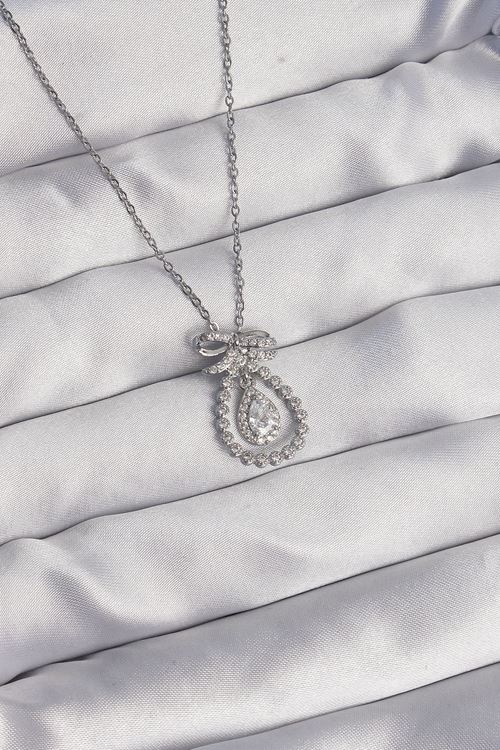 YRTCL 316L Çelik Gümüş Renk Fiyonk Detaylı Zirkon Taşlı Damla Model Kolye