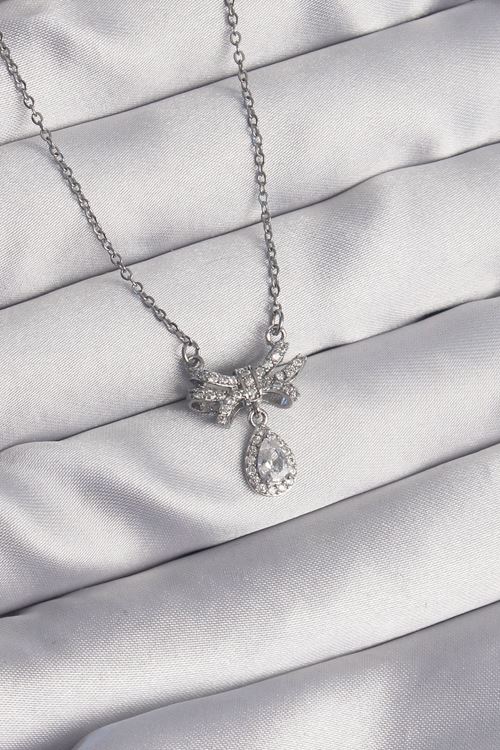 YRTCL 316L Çelik Gümüş Renk Fiyonk Detaylı Zirkon Taşlı Damla Model Kolye