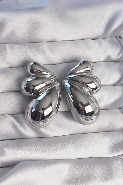 YRTCL Pirinç Gümüş Renk İri Bombeli Kelebek Küpe