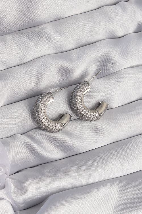 YRTCL Pirinç Gümüş Renk Zirkon Taşlı Yarım Halka Küpe