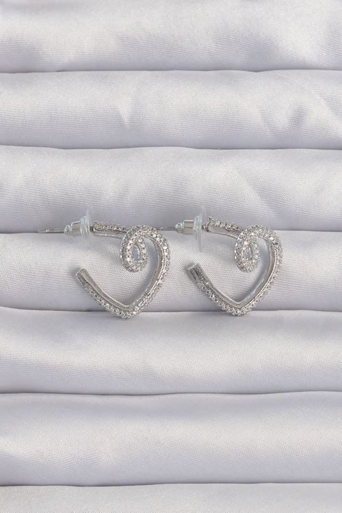 YRTCL Pirinç Gümüş Renk Zirkon Taşlı Kıvrımlı Yarım Kalp Küpe