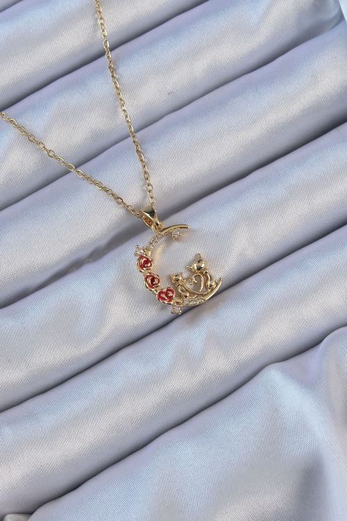 YRTCL 316L Çelik Zincir Altın Renk Kırmızı Gül Detay Kedi Figür Zirkon Taşlı Ay Kolye