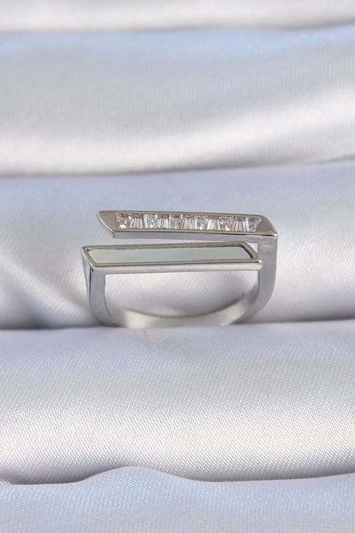 YRTCL Pirinç Gümüş Renk Zirkon Taşlı Beyaz Sedef Detay Kadın Yüzük