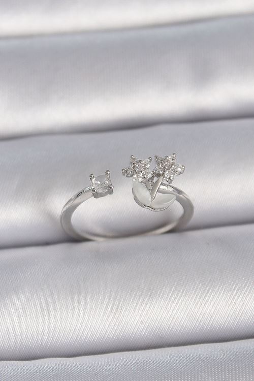 YRTCL Pirinç Gümüş Renk Ayarlanabilir Zirkon Taşlı Yıldız Model Kadın Yüzük